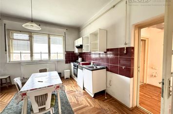 Vilă - 2 camere de vanzare CENTRAL - Brasov anunturi imobiliare Brasov