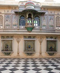 Palatele Maharajihilor din statul indian Rajasthan sunt de vânzare