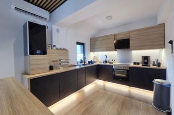 VANZARE 3 CAMERE - 150 mp. - OTOPENI - DUPLEX + PARCARE/BOXA 14 MP. anunturi imobiliare Bucuresti