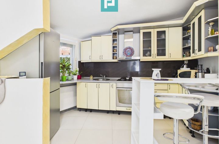 Casă la cheie cu 2 camere și curte anunturi imobiliare Arad