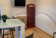 450 €, Garsonieră