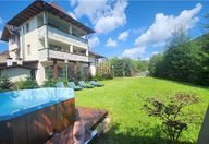 700.000 €, Vilă
