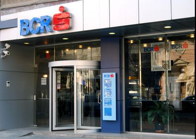 BCR – firmele pot face depuneri de numerar în conturi la Maşinile Multifuncţionale