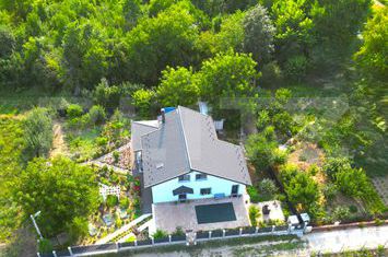 Vilă - 5 camere de vanzare BARNOVA - Iasi anunturi imobiliare Iasi