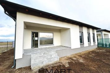 Casă - 4 camere de vanzare TARLUNGENI - Brasov anunturi imobiliare Brasov