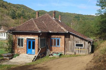 Casă - 4 camere de vanzare EXTERIOR NORD - Hunedoara anunturi imobiliare Hunedoara