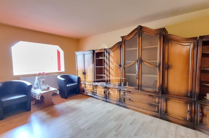 Apartament 3 camere decomandat, centrala proprie, zona calea Lipovei anunturi imobiliare Timis