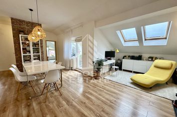 Apartament cu 3 camere, 2 terase, mobilat, la asfalt, zona Planetelor anunturi imobiliare Timis