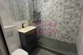 Apartament 3 camere bdul Chisinau anunturi imobiliare Bucuresti
