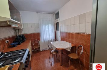Apartament 3 camere de vanzare 7 NOIEMBRIE - Mures anunturi imobiliare Mures
