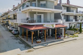 Spațiu comercial 54,9 mp cu front la mare, Paralia Ofriniou anunturi imobiliare Grecia