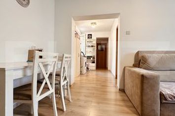 Apartament 3 camere de vanzare ROGERIUS - Bihor anunturi imobiliare Bihor