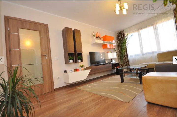 Apartament 3 camere de inchiriat CENTRUL CIVIC - Brasov anunturi imobiliare Brasov