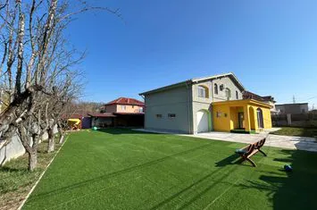 Casa individuala de inchiriat | 300 mp utili - 1000 teren anunturi imobiliare Timis