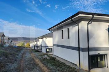 Vilă - 4 camere de vanzare CORUNCA - Mures anunturi imobiliare Mures