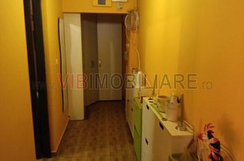 Apartament 2 camere, 56 mp, etaj 3/5, bloc izolat, boxă – zona Hotel Strelitia / Modern – Timișoara anunturi imobiliare Timis