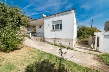 Casă parter 56 mp cu teren 379 mp în Krinides anunturi imobiliare Grecia