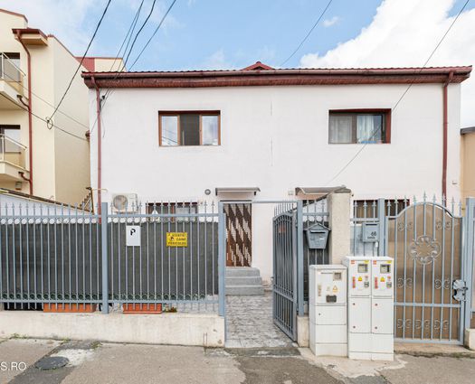 Casă 3 cam KM 4-5, 72 mp, P+M