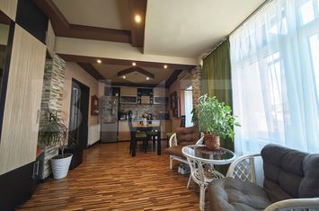 Apartament 3 camere de vanzare IORGA - Bihor anunturi imobiliare Bihor