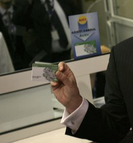 BCR vinde călătorii de transport în comun