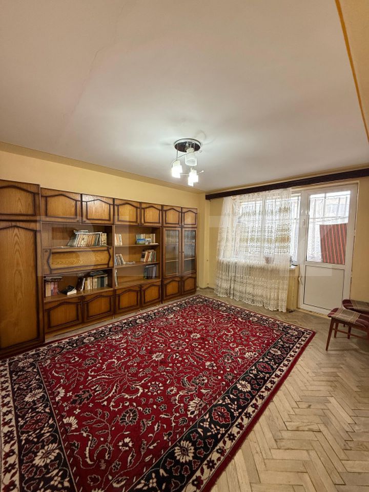 Apartament 3 camere de vanzare TARGU-JIU - Gorj anunturi imobiliare Gorj