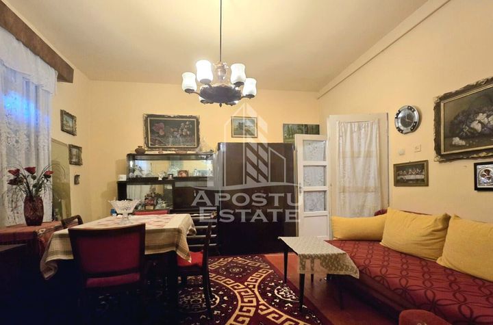 Casa individuala 3 camere, teren 678 mp Parneava anunturi imobiliare Arad