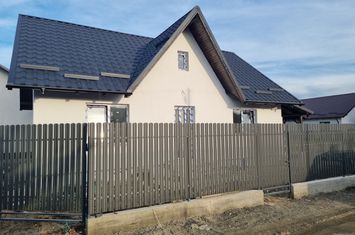 Casă - 3 camere de vanzare BACAU - Bacau anunturi imobiliare Bacau