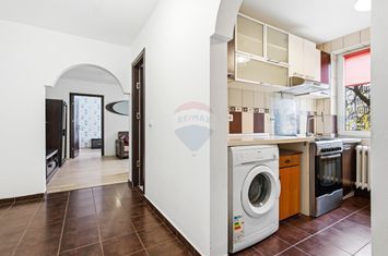 De vânzare apartament 2 camere, 49 mp pe BD. TUDOR VLADIMIRESCU anunturi imobiliare Iasi