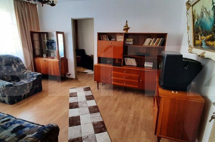 Apartament 3 camere de vanzare MICRO 5 - Dambovita anunturi imobiliare Dambovita