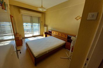 Apartament 2 camere, etaj 3 — centrul Serres anunturi imobiliare Grecia
