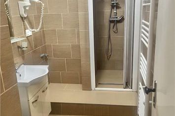 Apartament 2 camere de inchiriat 15 NOIEMBRIE - Brasov anunturi imobiliare Brasov