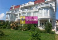 2.300.000 €, Vilă