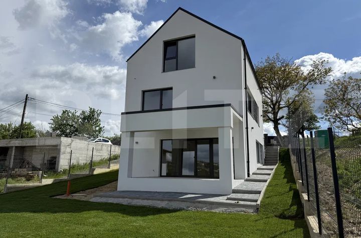 Vilă - 4 camere de vanzare FELEACU - Cluj anunturi imobiliare Cluj