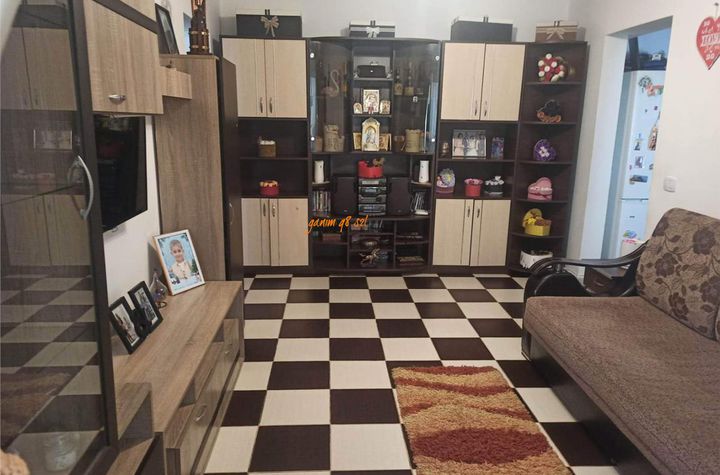 Apartament 2 camere de vanzare GARA - Vrancea anunturi imobiliare Vrancea