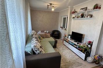 Apartament 2 camere de vanzare EST - Vrancea anunturi imobiliare Vrancea