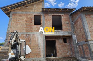 Duplex modern 121 mp utili, 4 camere, curte 315 mp, zonă liniștită anunturi imobiliare Alba