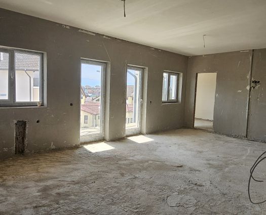 Apartament 3 camere Turnisor, 91 mp