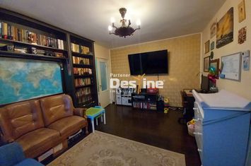 Apartament 2 camere de vanzare ROMAN - Neamt anunturi imobiliare Neamt