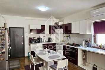 Apartament cu 3 camere, 2 bai, etaj intermediar, in Giroc anunturi imobiliare Timis