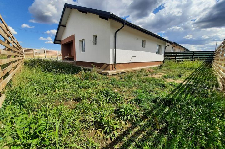 Casă - 3 camere de vanzare COMUNA BERCENI - Bucuresti anunturi imobiliare Bucuresti