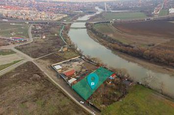 Teren intravilan 2.600 mp pe Malul Mureșului Alfa anunturi imobiliare Arad