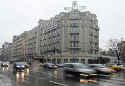 Lido trece de la frații Paunescu direct in "renovare"