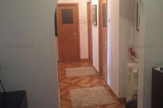 Apartament 3 camere de vânzare Bucuresti - Splaiul Unirii