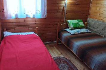 Casa 3 camere,100 mp, 565mp teren,1 baie,1 garaj 0% comision anunturi imobiliare Mures