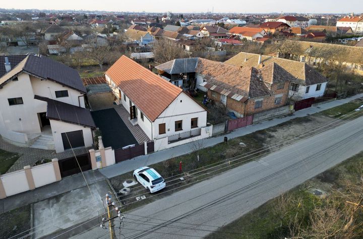 Casă - 5 camere de vanzare VLADIMIRESCU - Arad anunturi imobiliare Arad