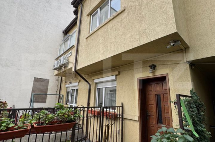 Vilă - 9 camere de vanzare 13 SEPTEMBRIE - Bucuresti anunturi imobiliare Bucuresti