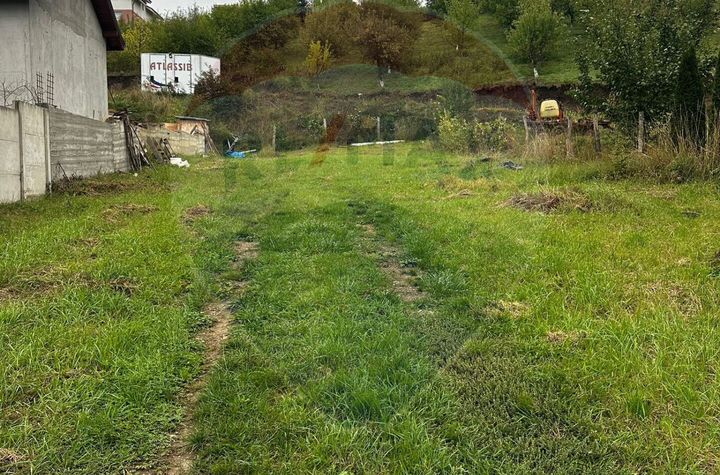 TEREN INTRAVILAN 500 MP DE VANZARE– SURA MARE, JUD. SIBIU anunturi imobiliare Sibiu