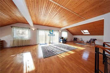 Vilă - 10 camere de vanzare TRACTORUL - Brasov anunturi imobiliare Brasov