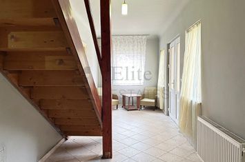 Casa cu 3 Hale si teren 8000 mp in Ulileacu de Cris, Bihor anunturi imobiliare Bihor