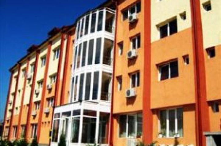 Vilă - 40 camere de vanzare BUFTEA - Bucuresti anunturi imobiliare Bucuresti